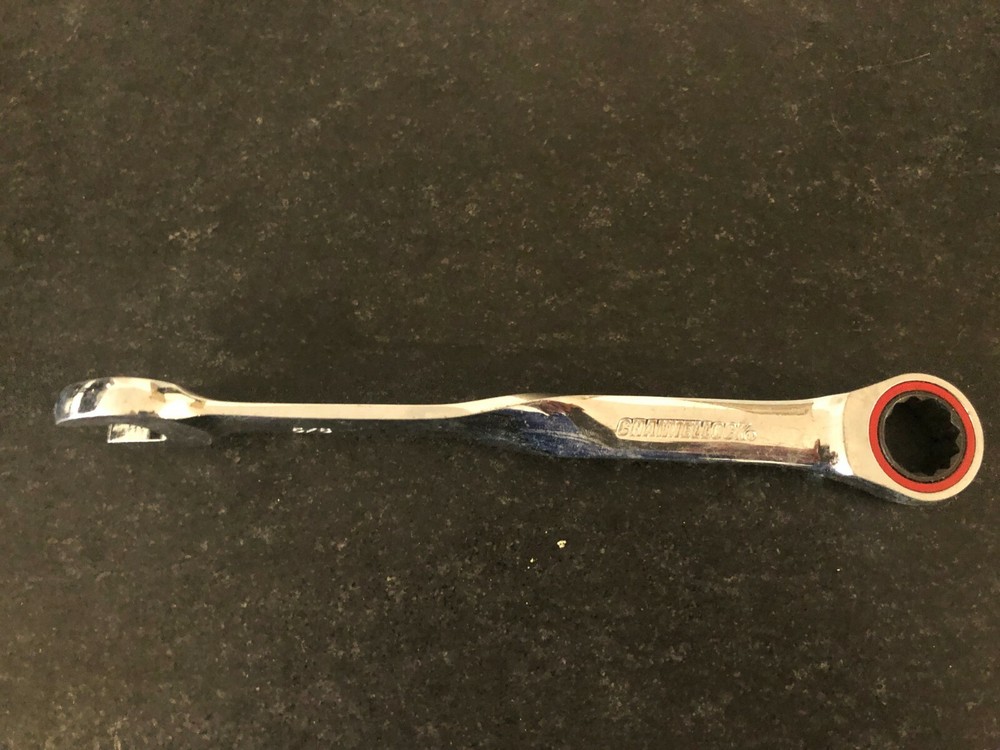 Polished Chrome Combination Ratchet Wrench Twisted - 5/8"
