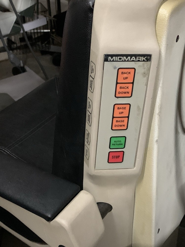 Midmark 419 procedure chair