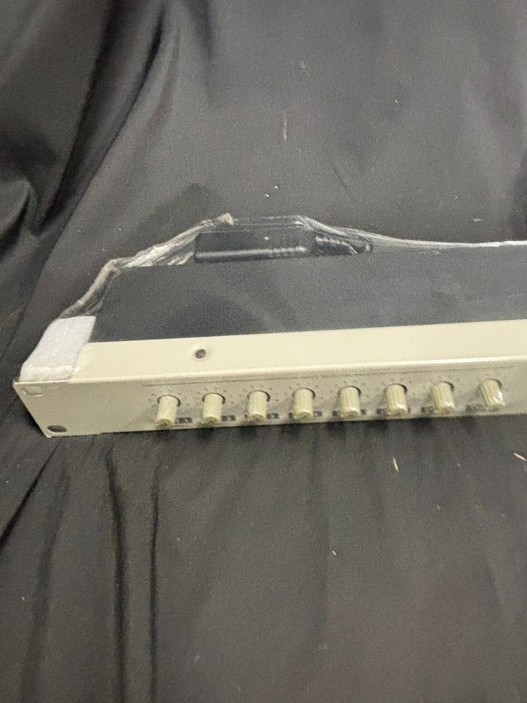 Fostex DP-8 Distribution Amplifier Signal Splitter Audio Rack Unit Tested Workin