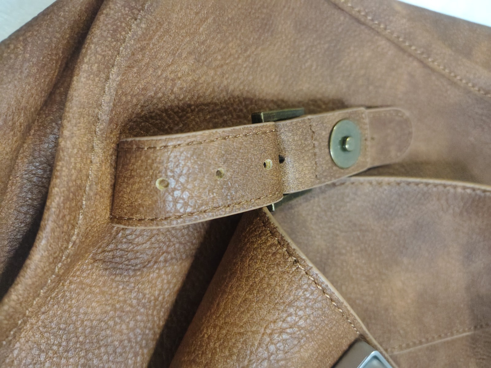 Disney Parks Chewbacca Star Wars Galaxy’s Edge Cross Body Lap Top Snap Bag