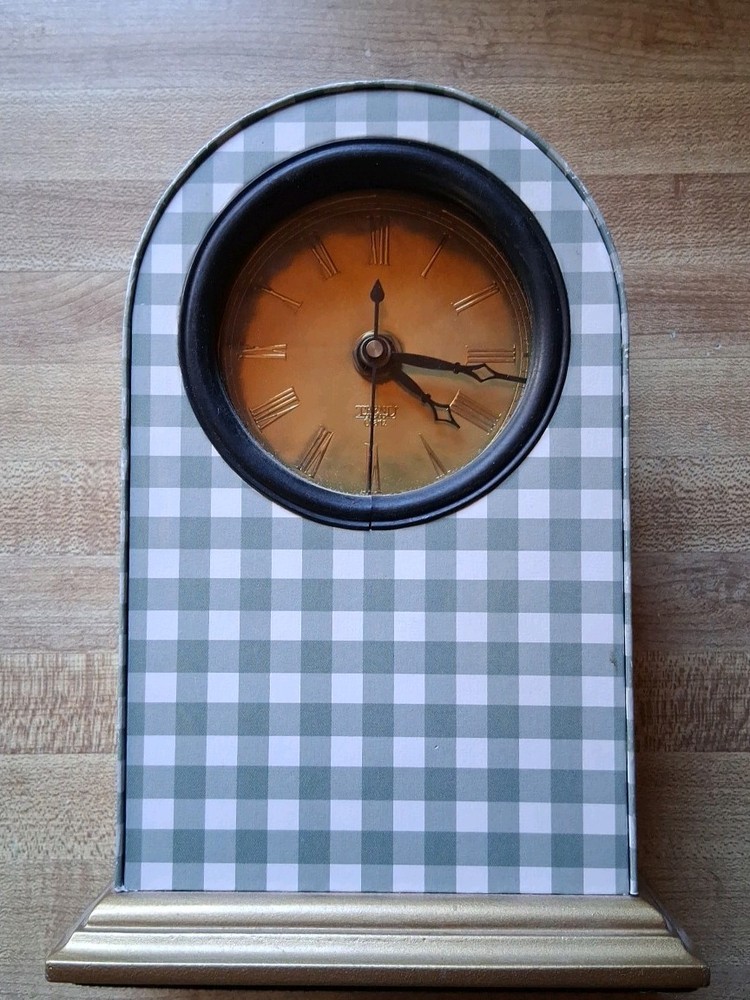 Contemporary Mantal Clock