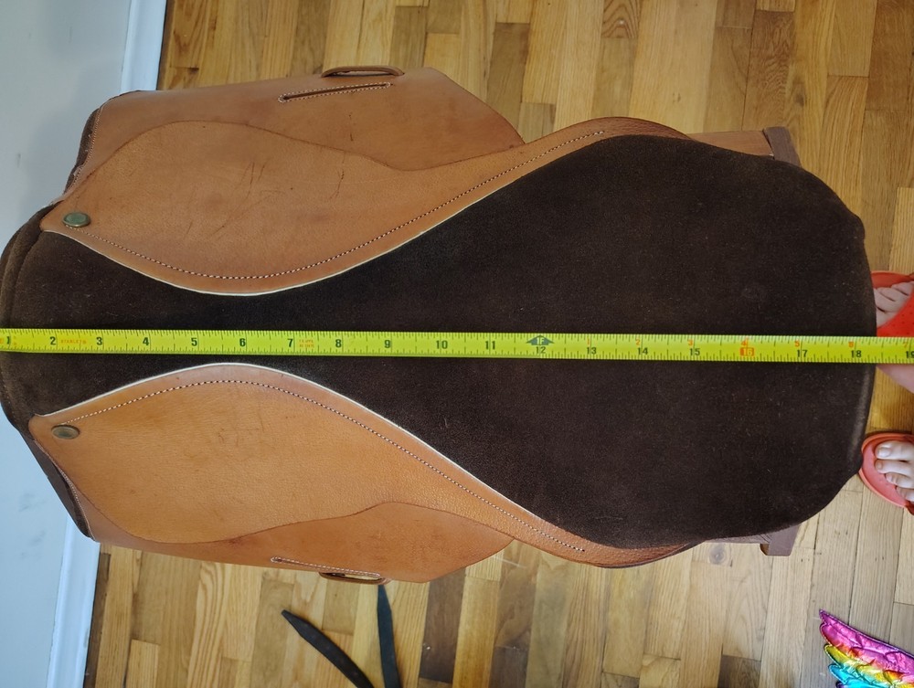 Polo saddle English saddle