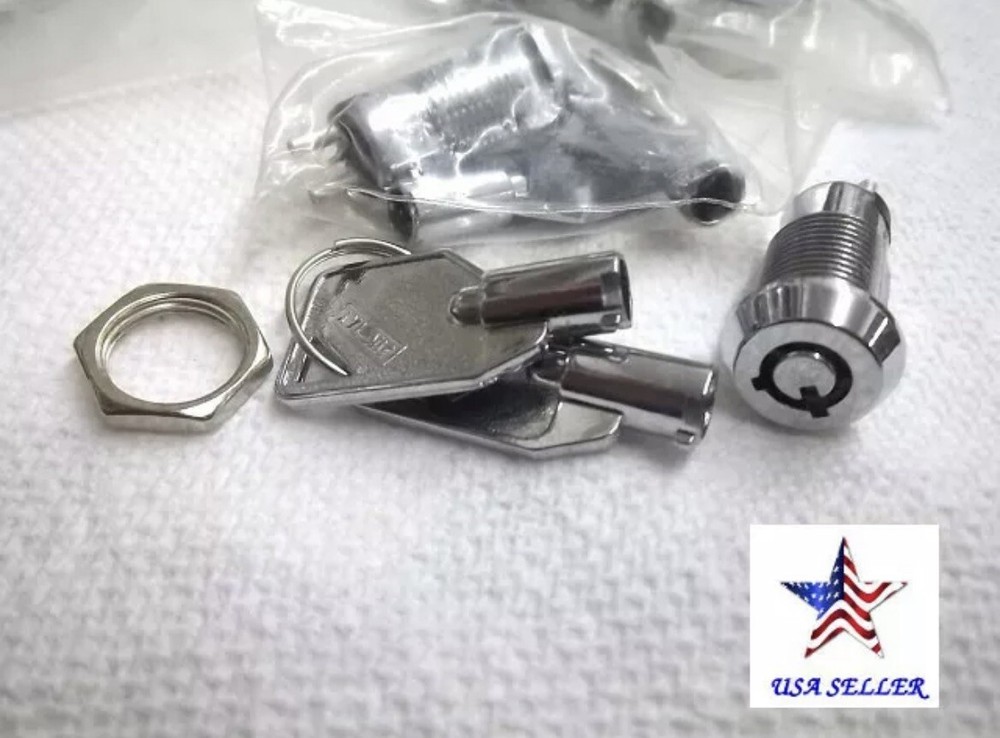 Single pole, panel mount, electrical, key switches with 2 keys each, lot/10