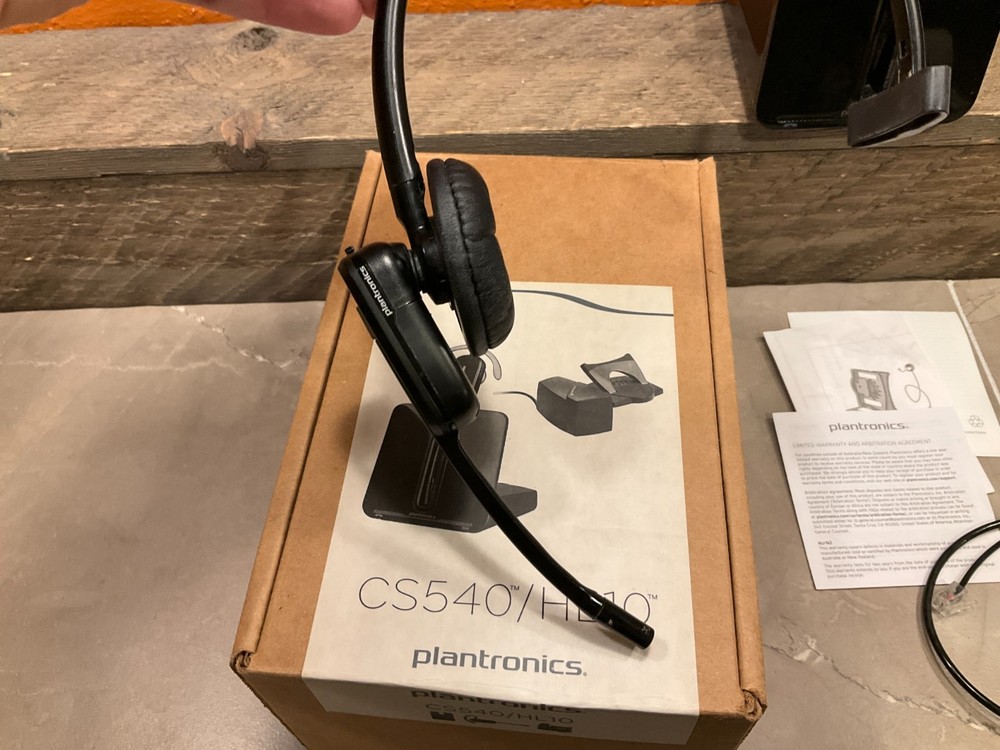 Plantronics CS540 Wireless Telephone Headset System