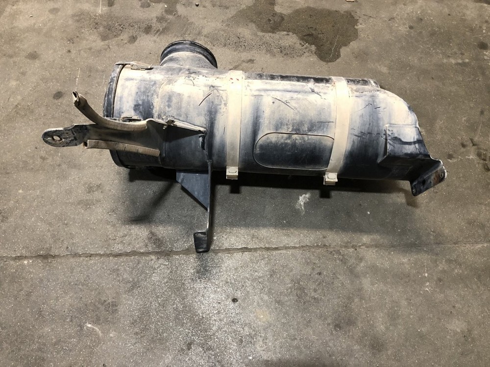 Peterbilt 365 Air Cleaner - Used