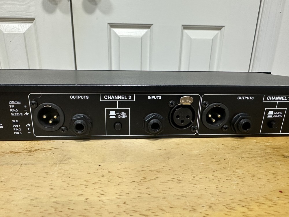dbx AFS224 Dual Channel Advanced Feedback Suppression Processor