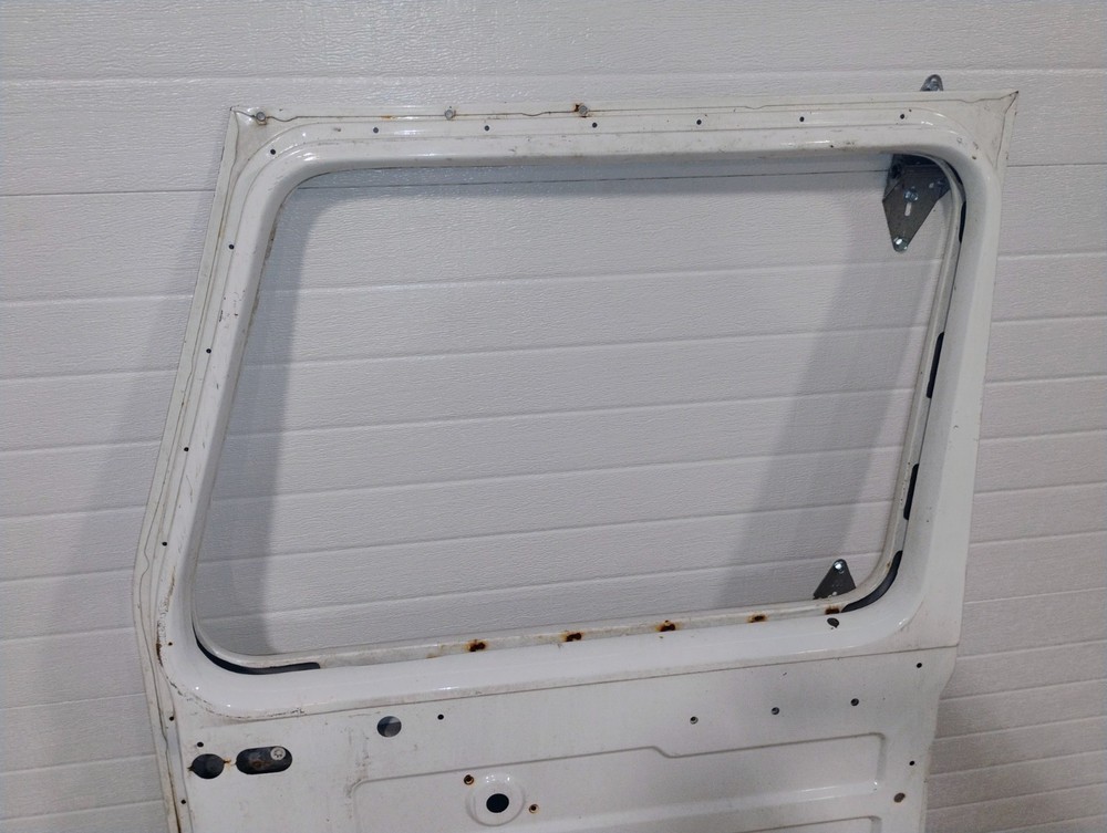 International Navistar Right Side / Passenger Door Shell
