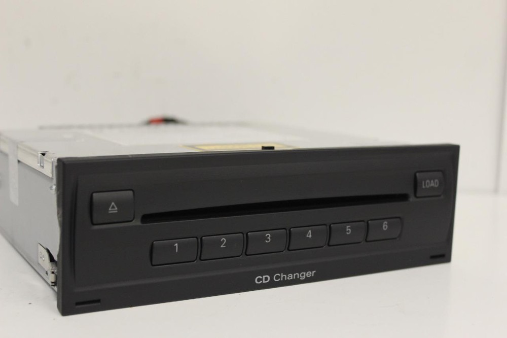 2010-2013 AUDI A6 VW PASSAT 6 DISC CHANGER CD PLAYER UNIT