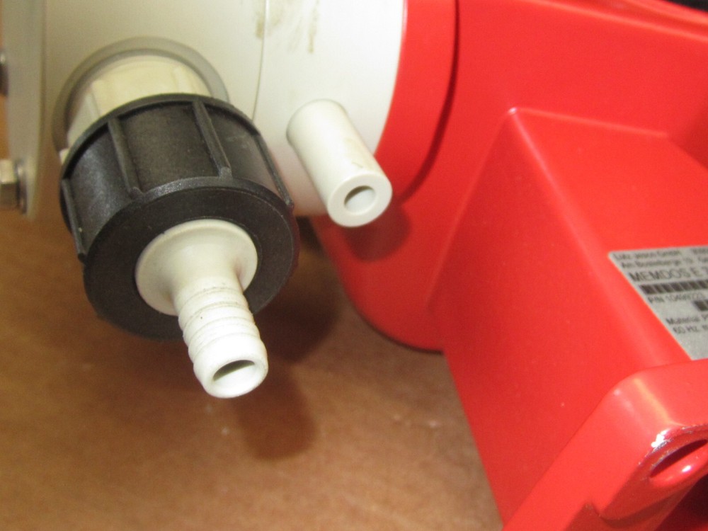JESCO MEMDOS E 76 METERING PUMP MATERIAL PP/CSM