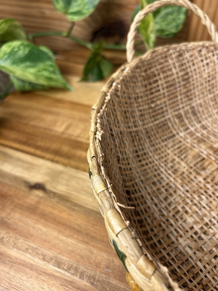 Vtg Raffia Decorated Woven Wicker Casserole Baskets Fruit Vegetable Boho Kitchen