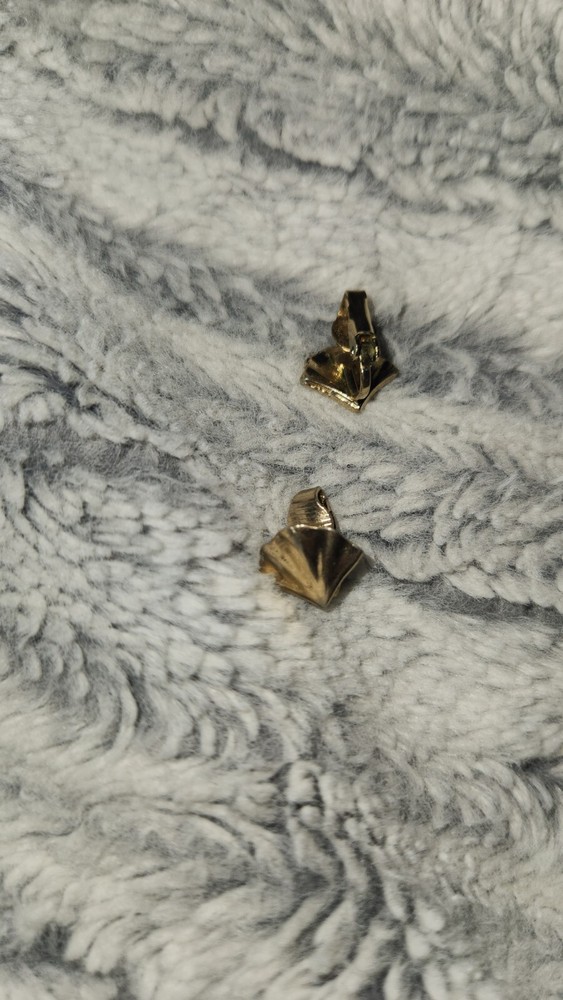 Small Earrings Vtg