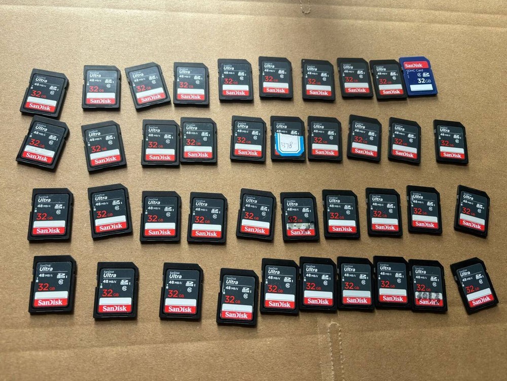 40PCS  SANDISK   32GB SD  CARD SDHC