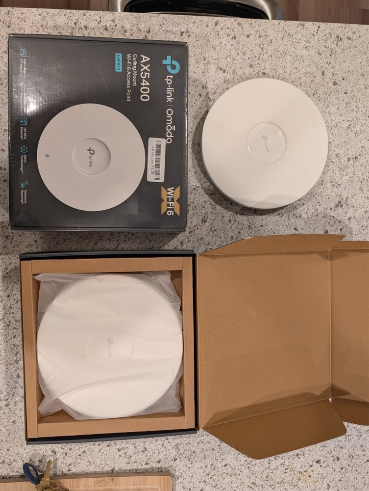 3 x TP-LINK EAP670 AX5400 WiFi 6 Ceiling Mount PoE+ Access Point (bundle)