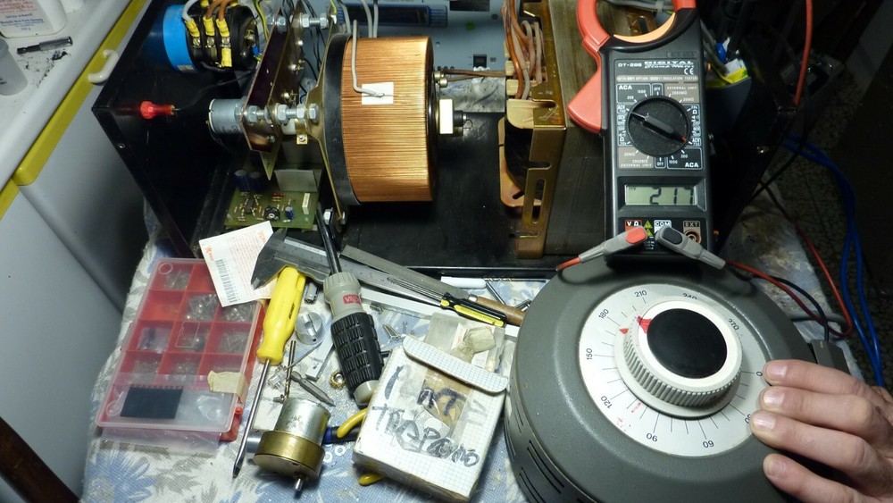 ELT 80 Voltage Stabilizer usable from 3000 to 8000 volts / ampere