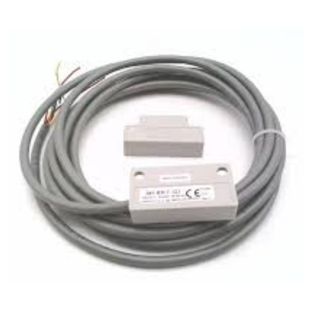 Edwards Signaling 341-B3LT-12J Safety Interlock Switch