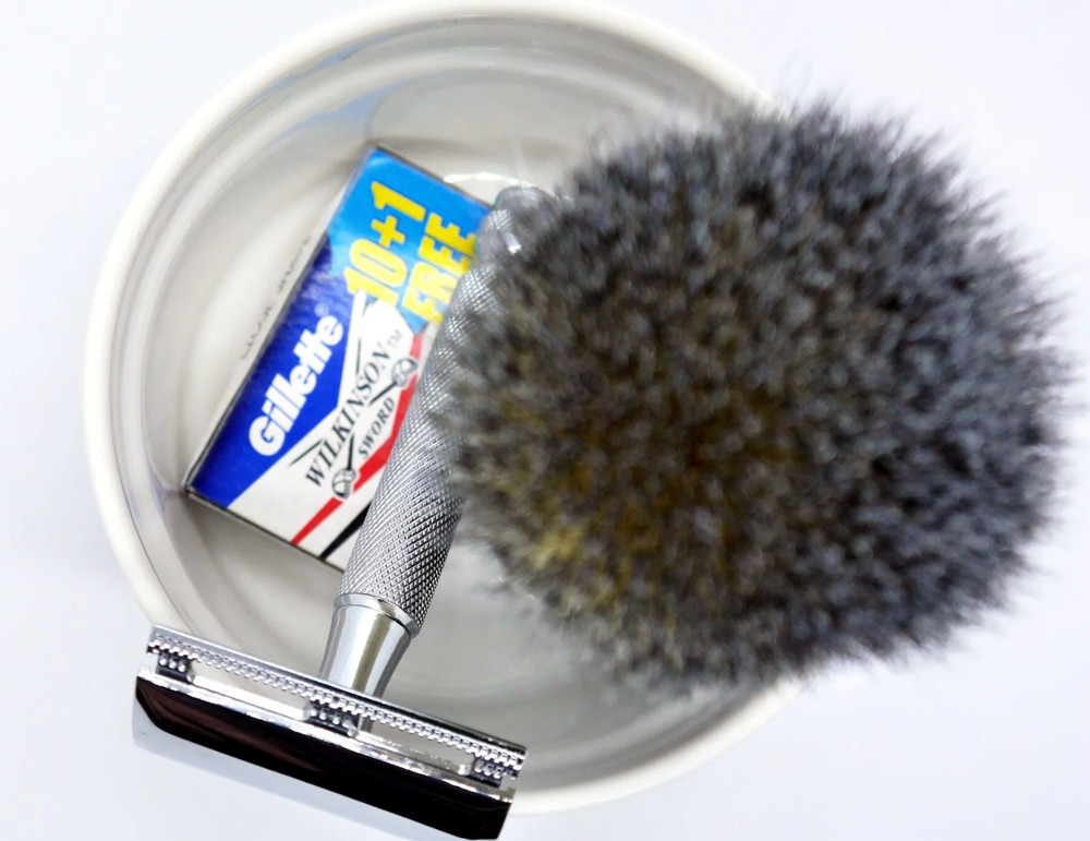 Replitech 1965 Tech Chrome Edition. Features a Brass Ball End Handle