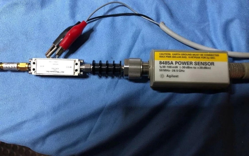 MICROWAVE AMPLIFIER 2.7-13Ghz +26 DBM Gain 50 Db TESTED