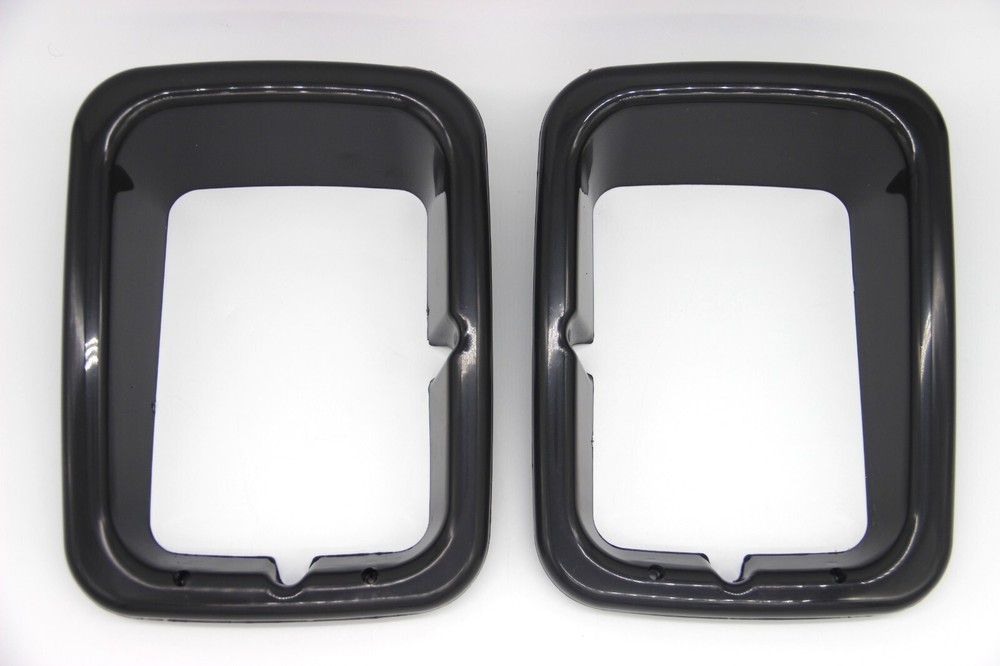 Headlight Bezel for 99 GMC Topkick C6500 Set (2)