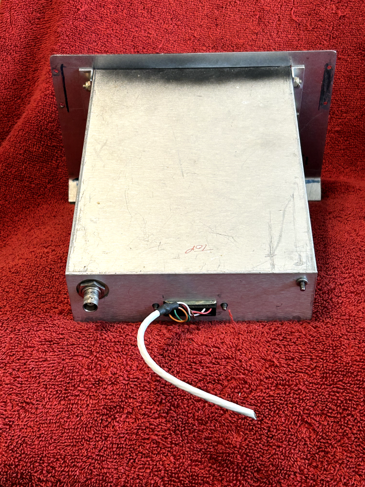 AIRCRAFT CD PLAYER IN MOUNTING PANEL WITH CONNECTOR