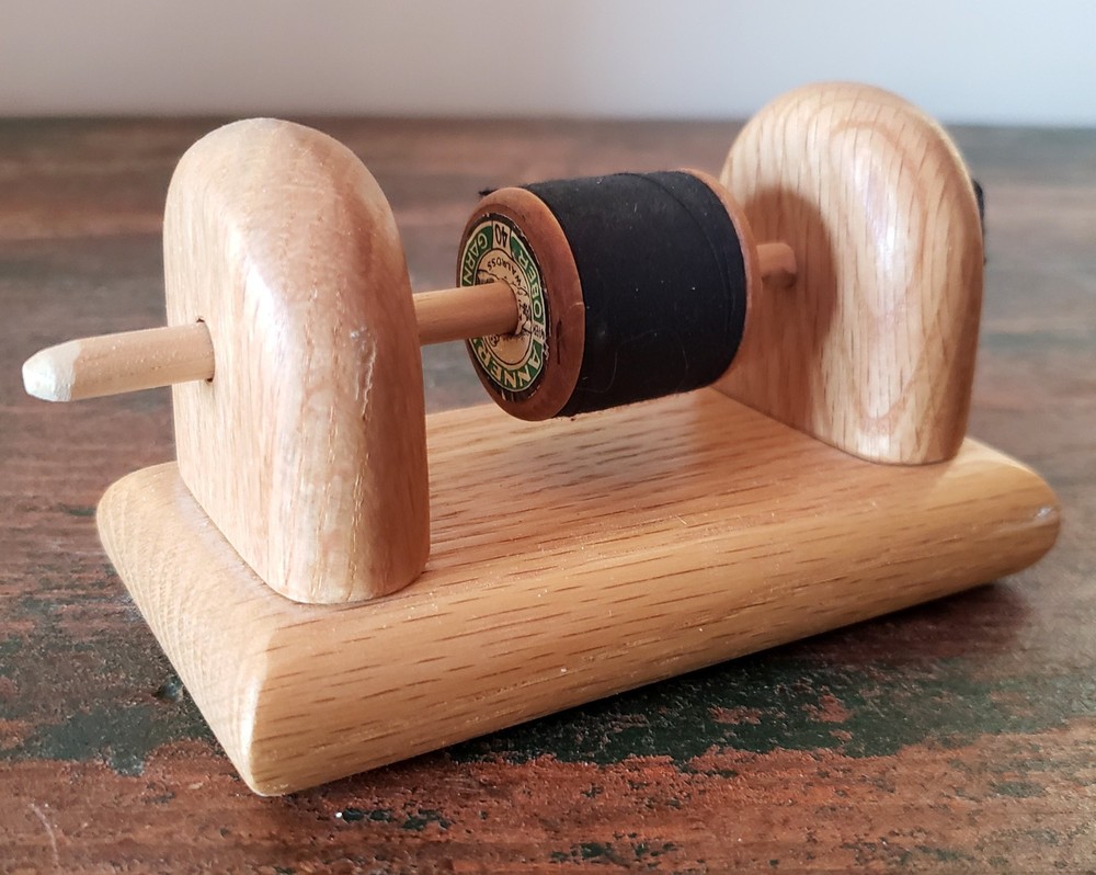 Vintage Carol Armstrong Quilt Thread SPOOL HOLDER Designed For Thread CRAFTER