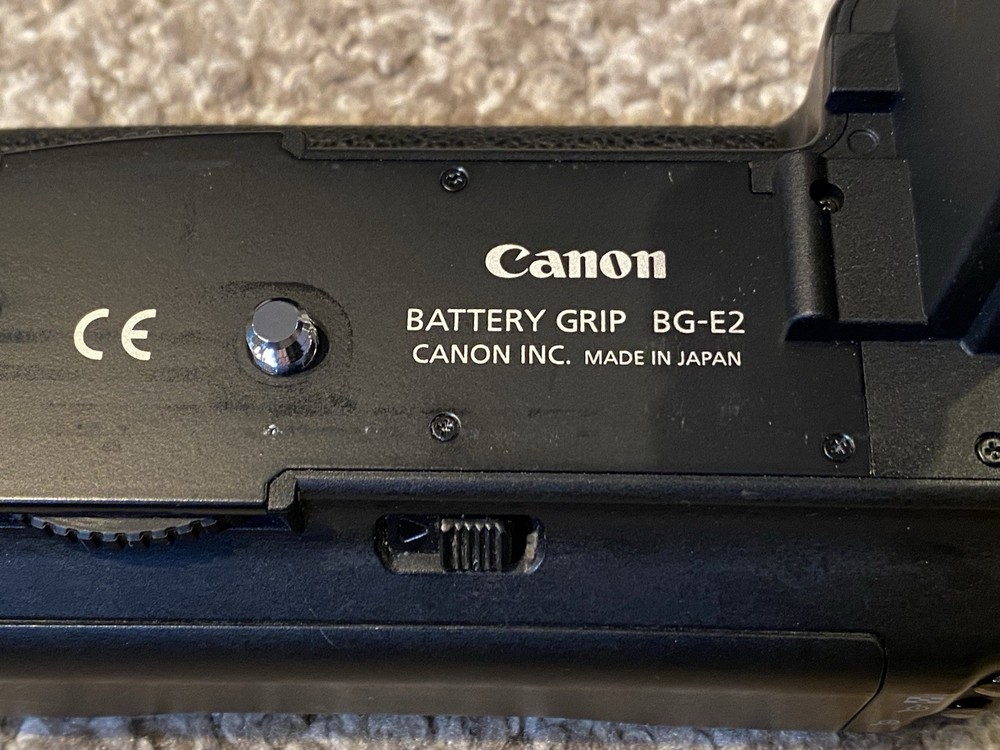 Canon BG-E2 Battery Grip with Box