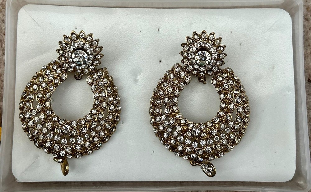 Antique Earrings - 2026