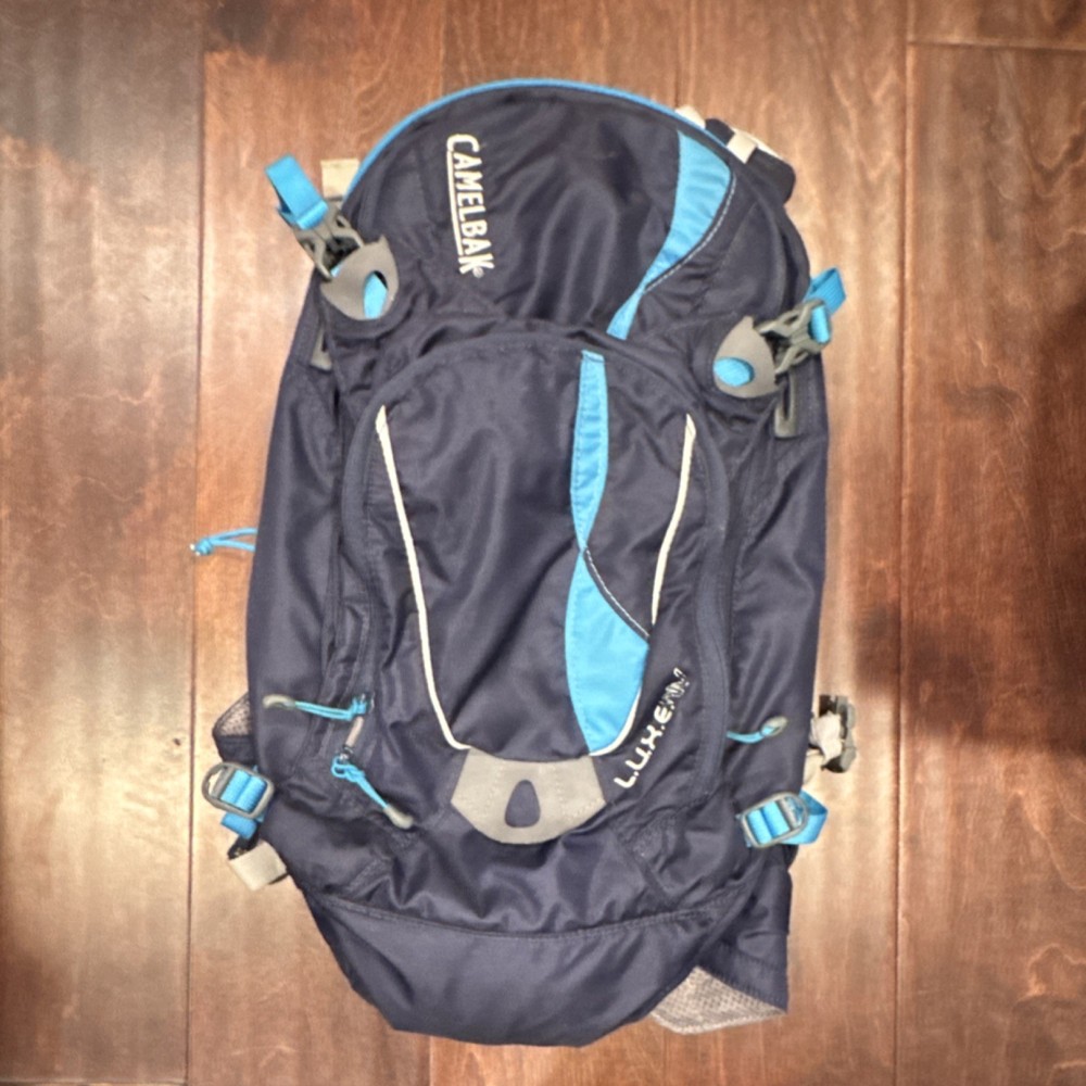 CamelBak L.U.X.E. NV Women's Hiking Hydration Backpack NO BLADDER