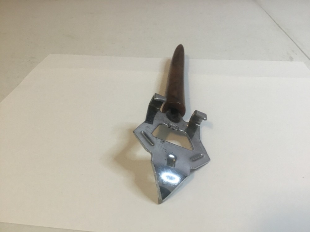 Vintage Bakelite Butterscotch Handle Can Opener