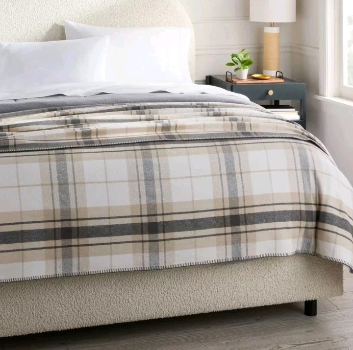 Full/Queen Brushed Cotton Blanket Neutral Plaid - Threshold
