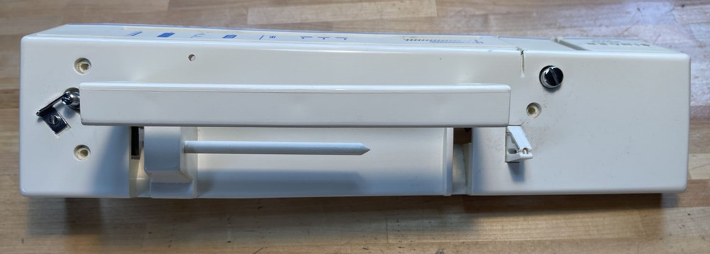 Singer Merritt 4525 Top Case Assembly. Handle Front face ...