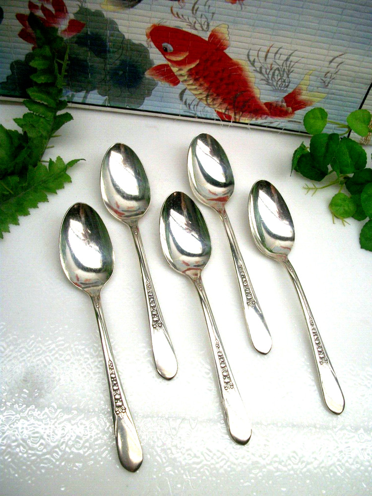5   International Silver Rogers  Priscilla  LADYANN  Silverplate Teaspoons  1941