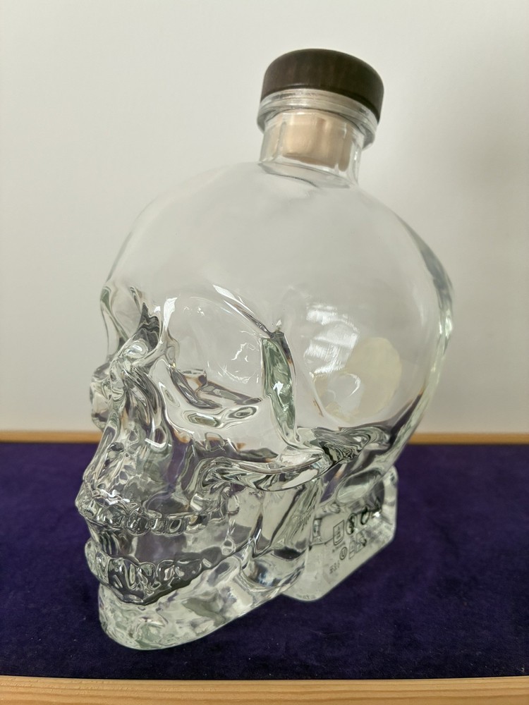 70CL/700ML Real Crystal Head Vodka Bottle (empty)