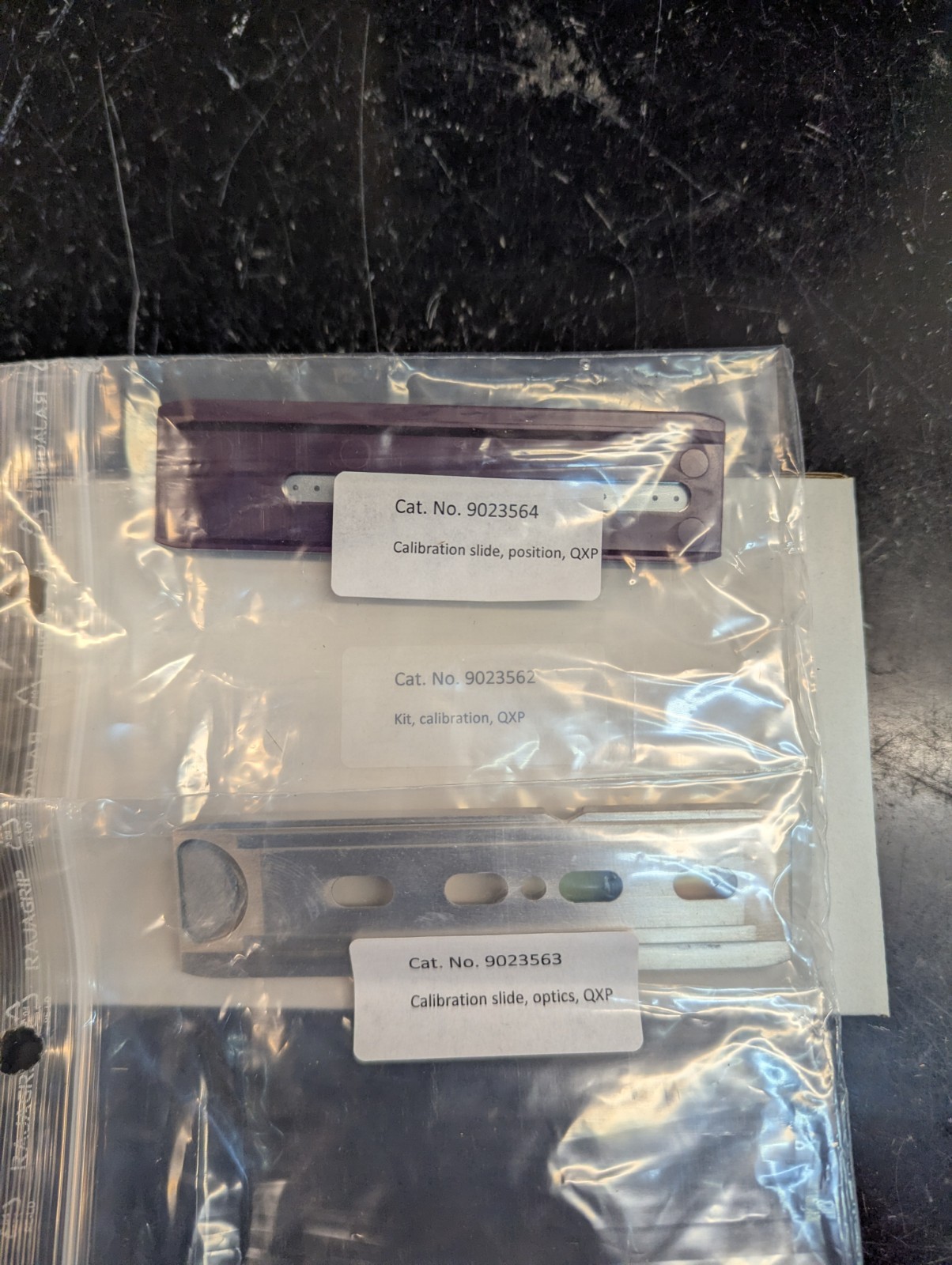 Qiagen QIAxpert Microfluidic UV/VIS Spectrophotometer RNA DNA REF 9002340