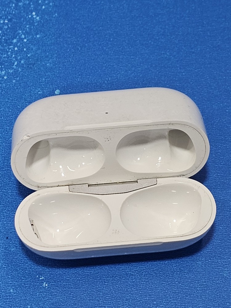 Genuine Authentic Replacement Apple Airpods Pro A2700 Charging Case Only