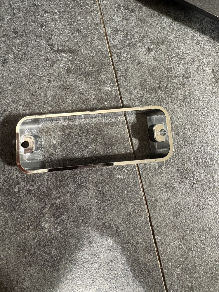 Whelen - Chrome surface mount flange