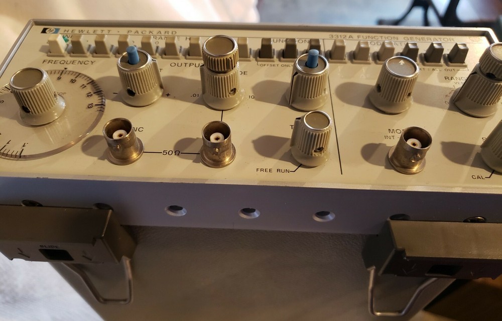 Hewlett Packard HP 3312A Function Generator 13 Mhz Dual Main & Modulation Unit