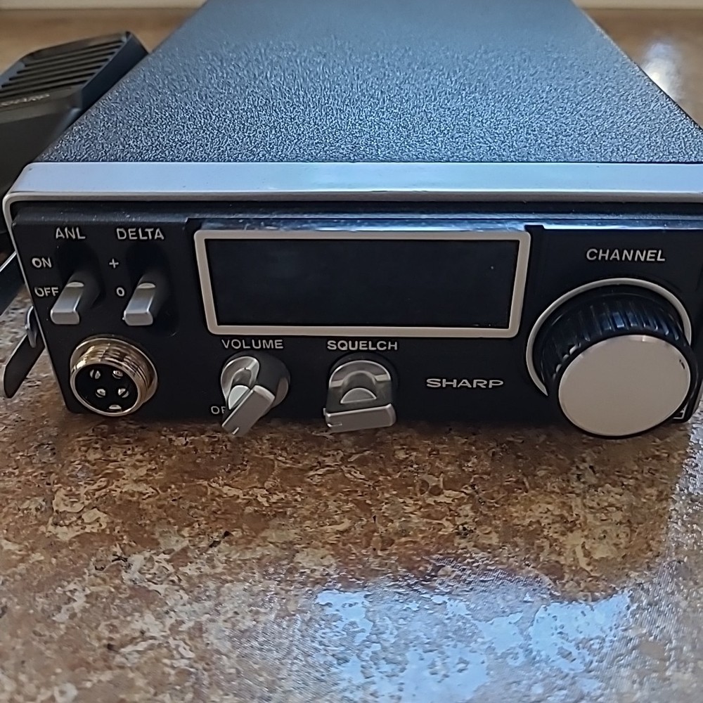 SHARP CB-800 Synthesized 23 Channel Citizens Band Transceiver UNTESTED