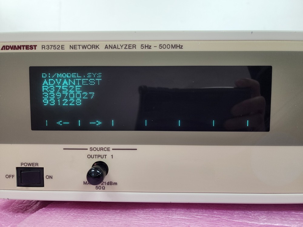 ADVANTEST R3752E Network Analyzer 5 Hz to 500 MHz, Output 1, Input A(Receiver)