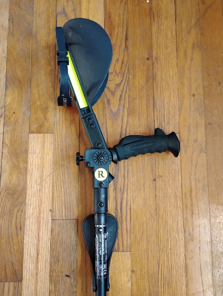 Ergobaum 7G Adjustable Ergonomic Crutch Right Hand