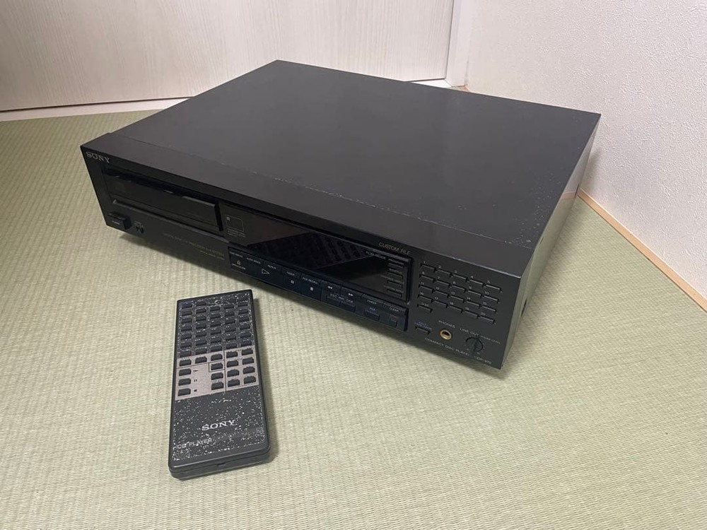 SONY CDP-970 CD player with remote control 1st generation Esprit CD player Japan