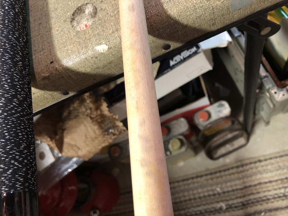 Camel Pool Cue The Miz 19 1/2 Oz 2pc