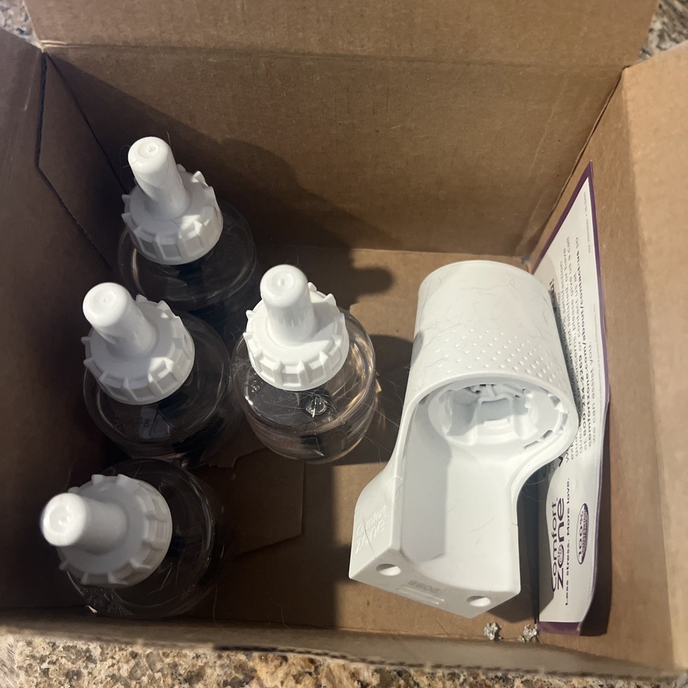 Comfort Zone Multi-Cat Calming Kit Value Pack (1 Diffuser, 4 Refills) - New