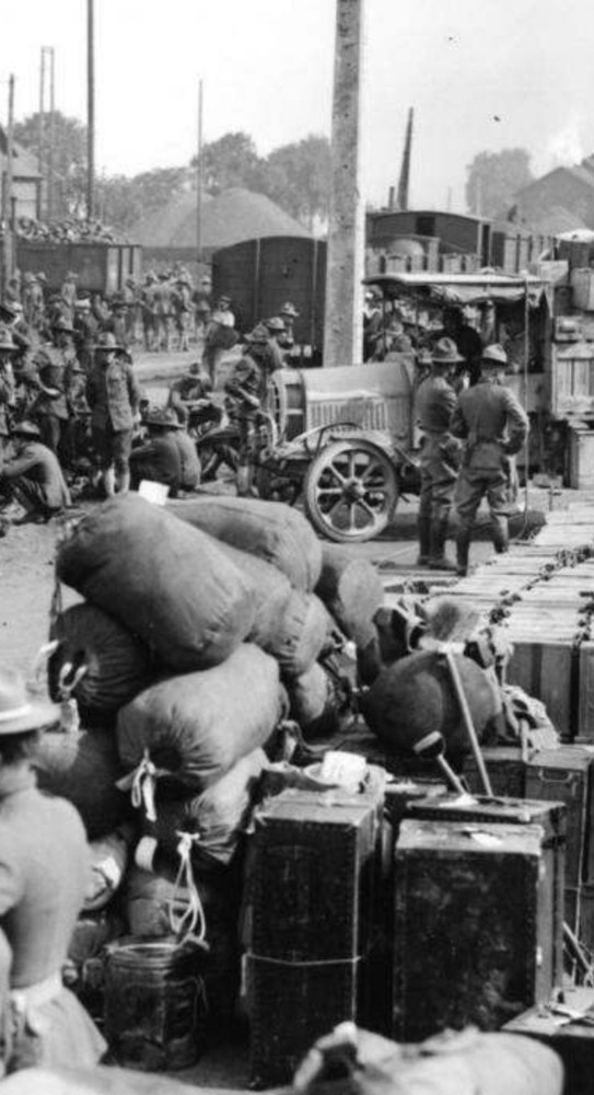 WWII Barracks / Duffel / Laundry Bag (HBT), Draw-string. Near Mint+++