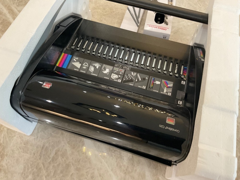 Swingline GBC CombBind C20 Manual Binding Machine