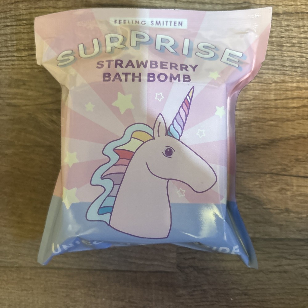 Feeling Smitten Surprise Unicorn Bath Bomb