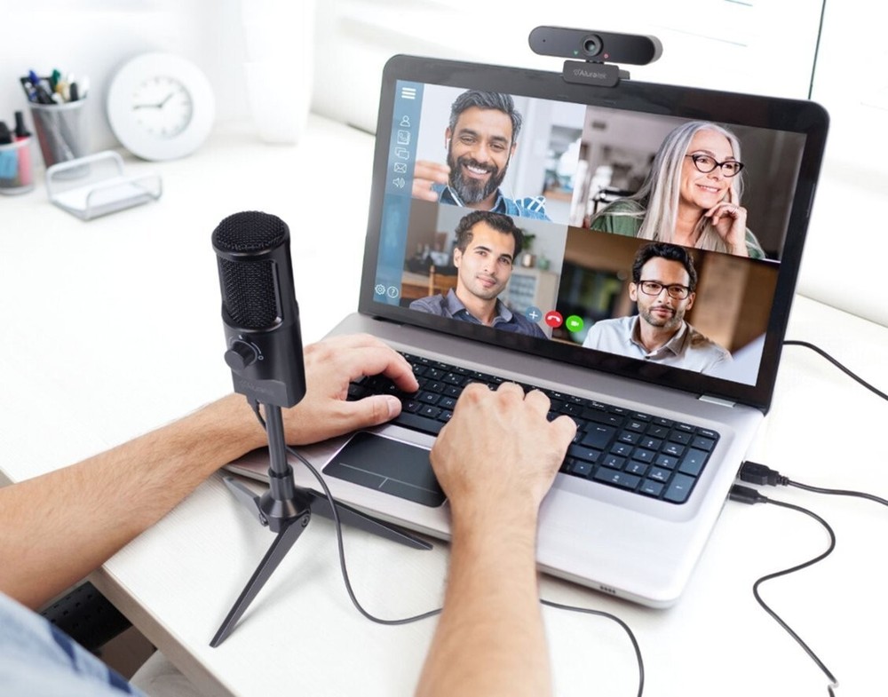 (Open Box) Aluratek Rocket USB Microphone/Webcam Streaming Bundle [ABMWK01F]