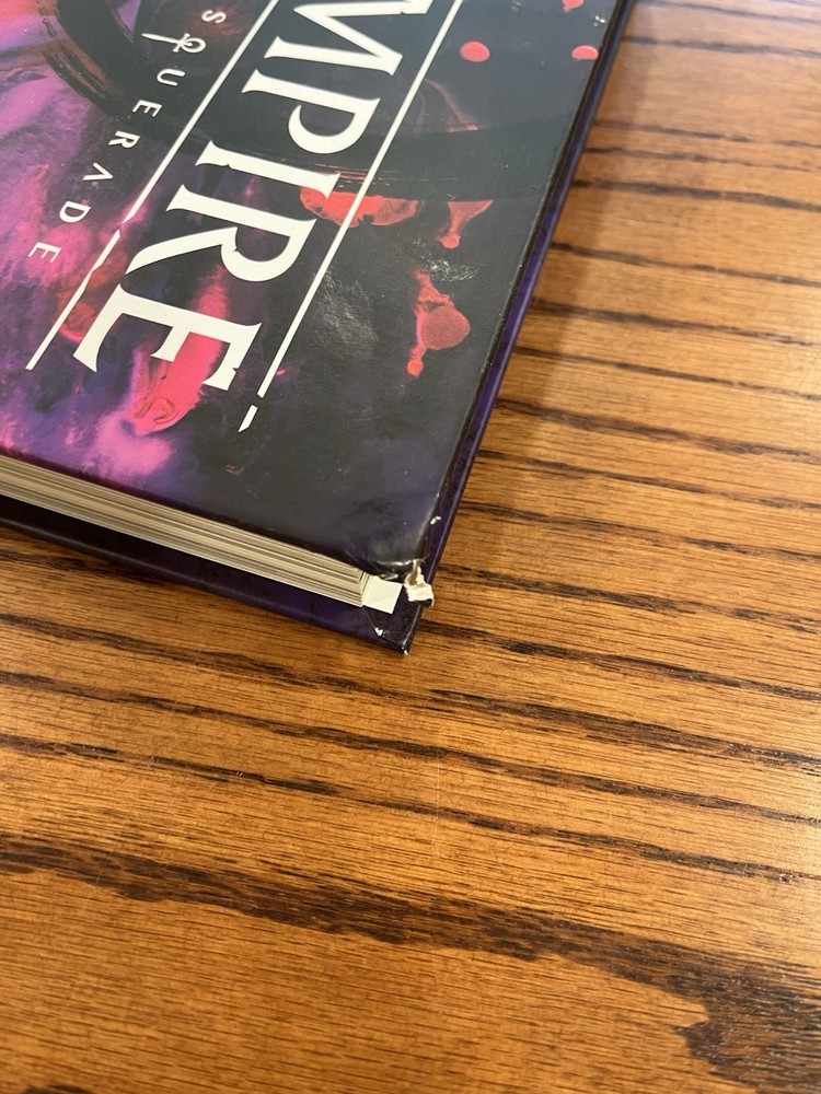 Vampire the Masquerade RPG: Core Rulebook - DING & DENT