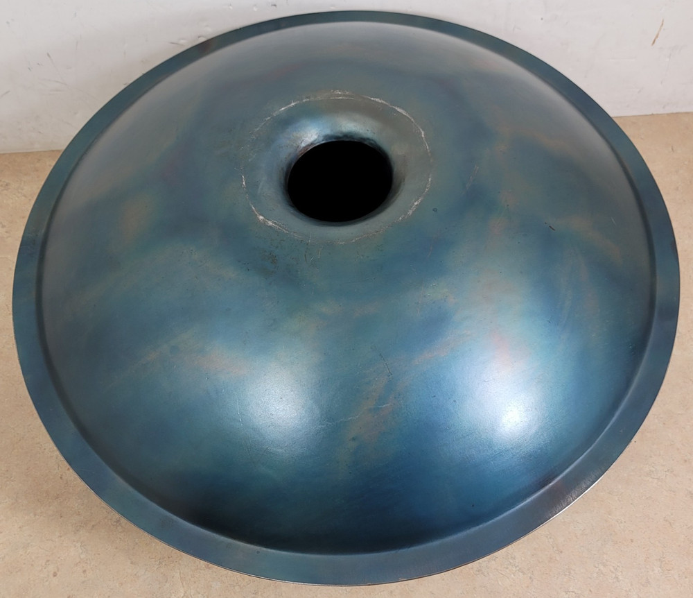 Isthmus Instruments E Minor Handpan