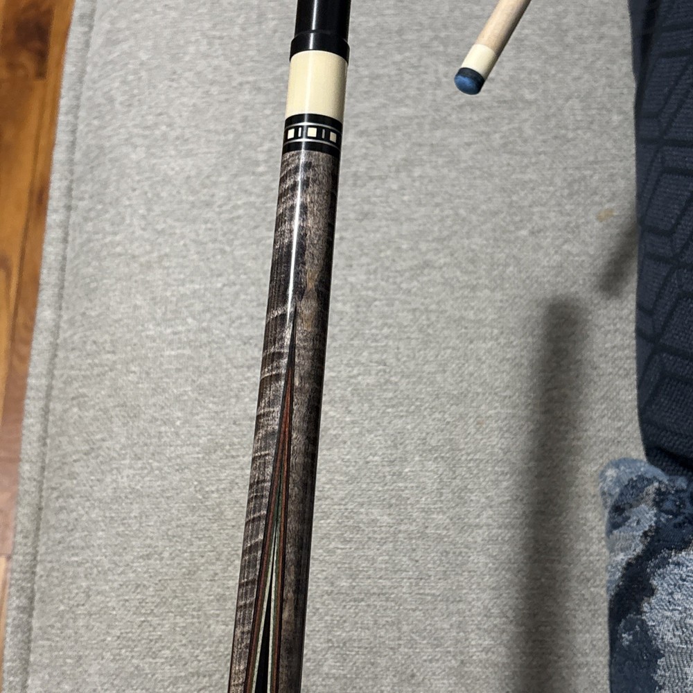 Meucci Sb-2 Pool Cue Mint Condition