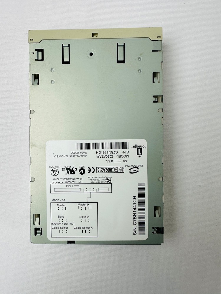 Iomega 30250201 ATAPI-250 Z250ATAPI Zip Drive